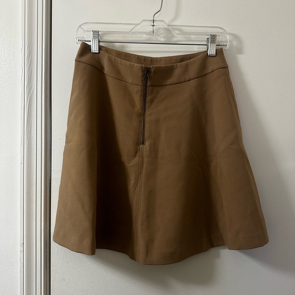 LOFT Tan A-Line Mini Skirt - Size 0 - Excellent Condition - Picture 4 of 6